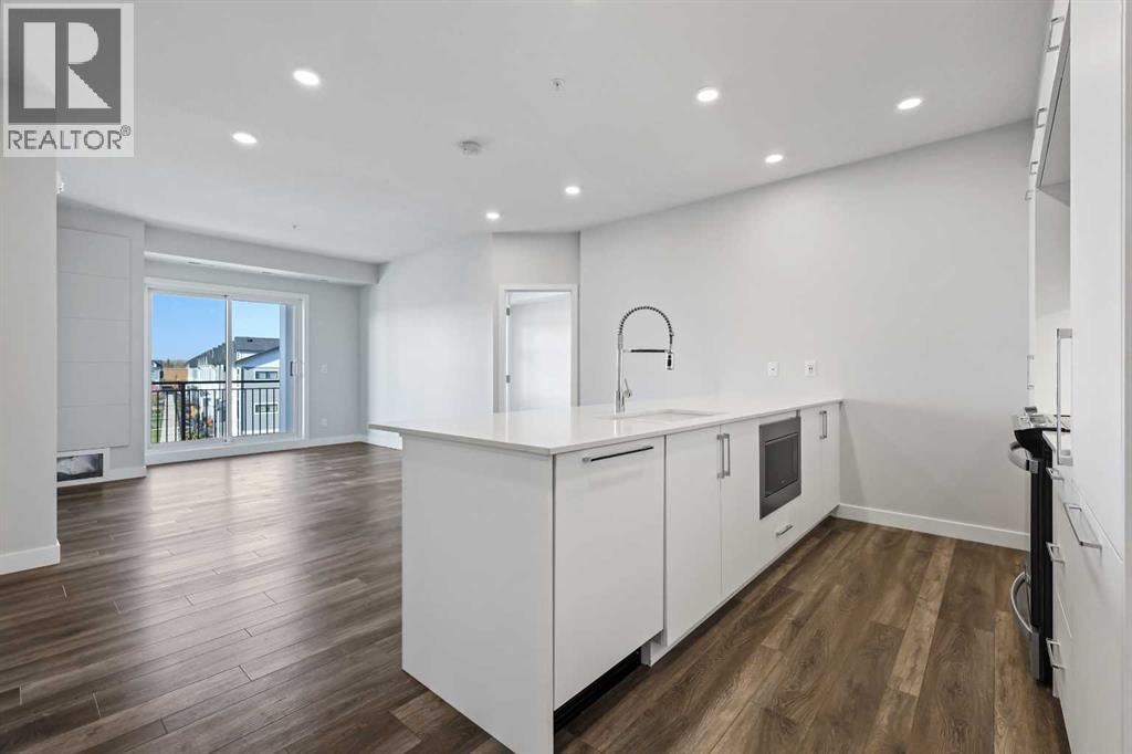 255 Les Jardins Park Southeast Property Photo 2