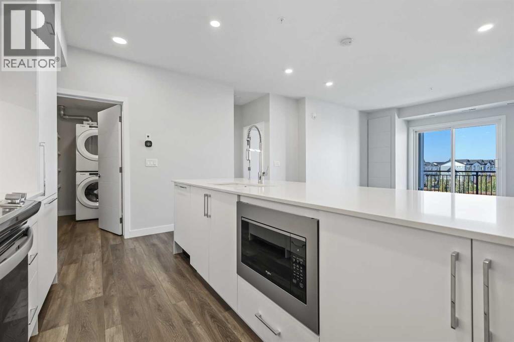 255 Les Jardins Park Southeast Property Photo 3
