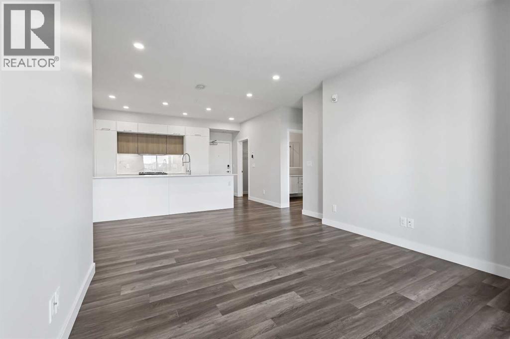 255 Les Jardins Park Southeast Property Photo 5