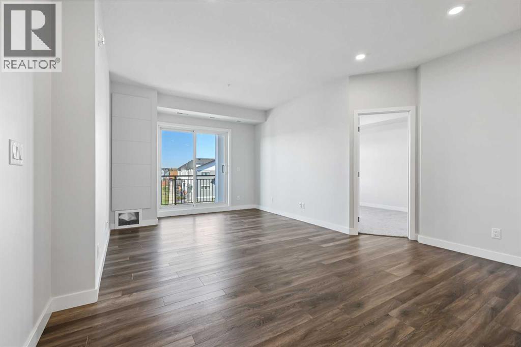 255 Les Jardins Park Southeast Property Photo 6