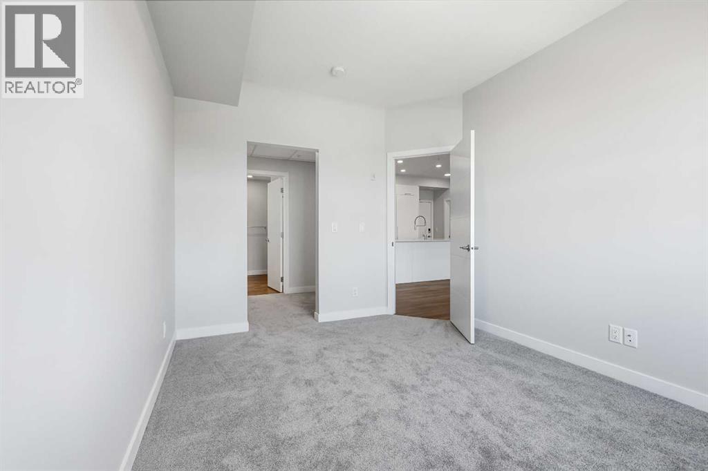 255 Les Jardins Park Southeast Property Photo 9
