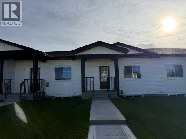 7 Gray Close Property Photo 1