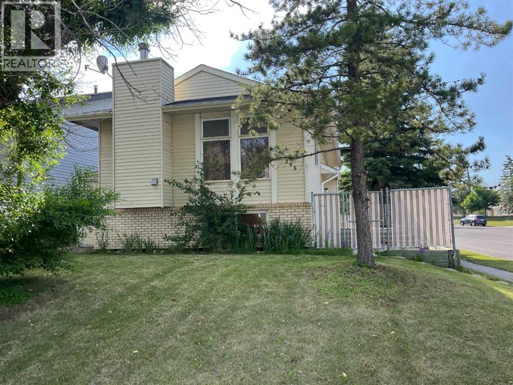 295 Edgepark Boulevard Nw Photo de la propriété 1
