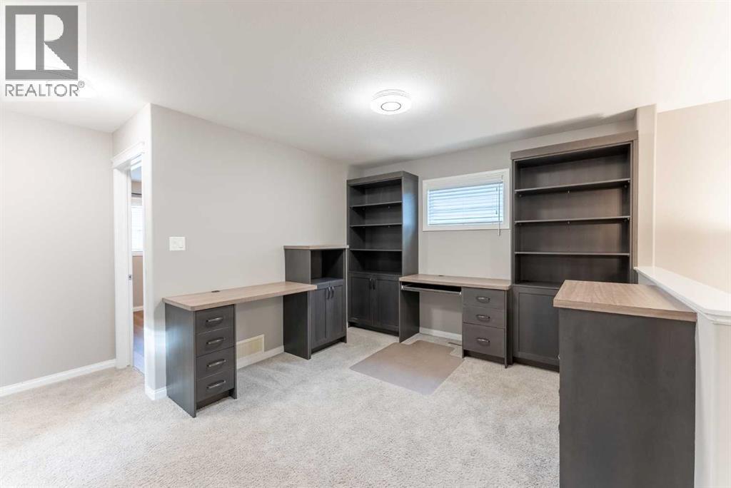 1548 Coalbanks Boulevard W Property Photo 23