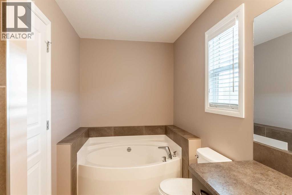 1548 Coalbanks Boulevard W Property Photo 28