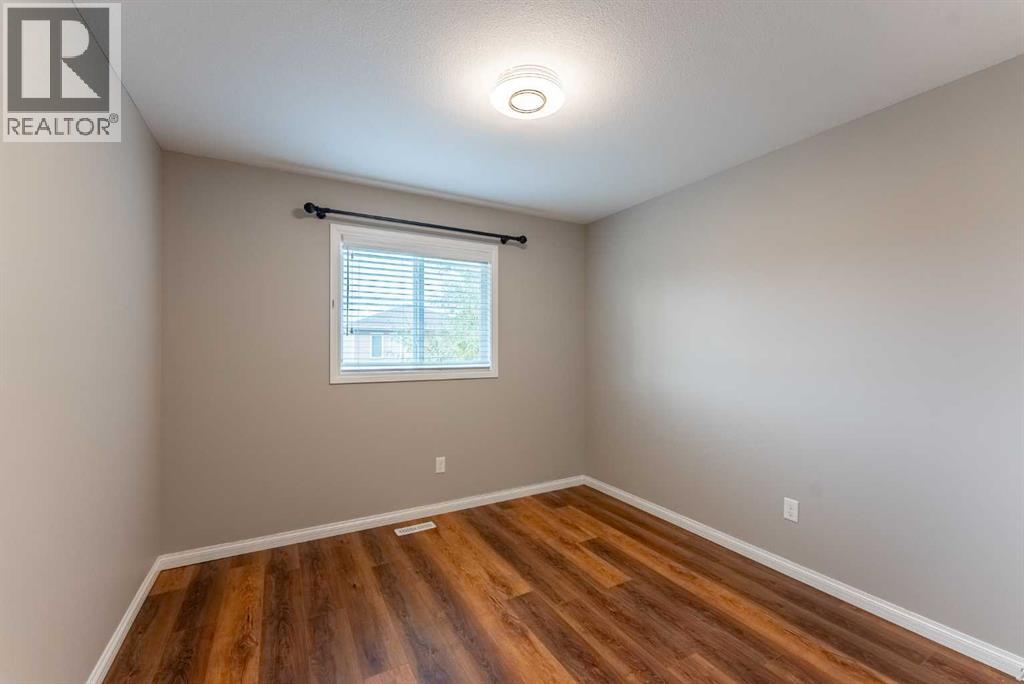 1548 Coalbanks Boulevard W Property Photo 33