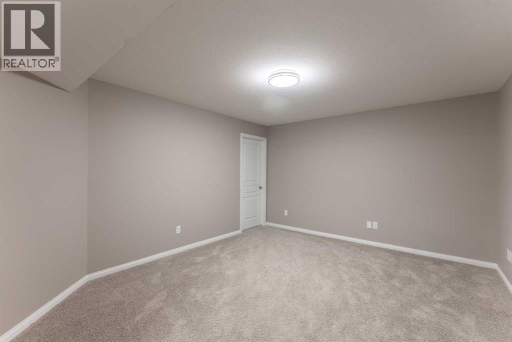 1548 Coalbanks Boulevard W Property Photo 37