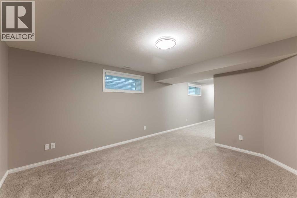 1548 Coalbanks Boulevard W Property Photo 38