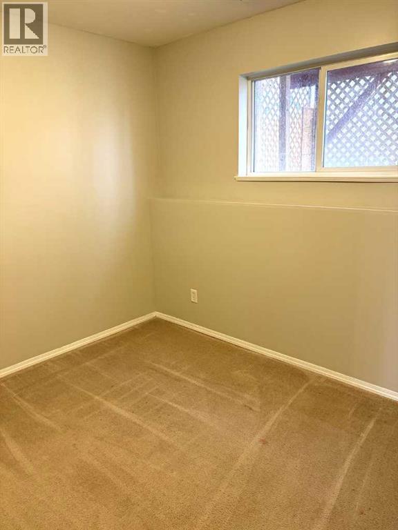 7213 105 Street Property Photo 9