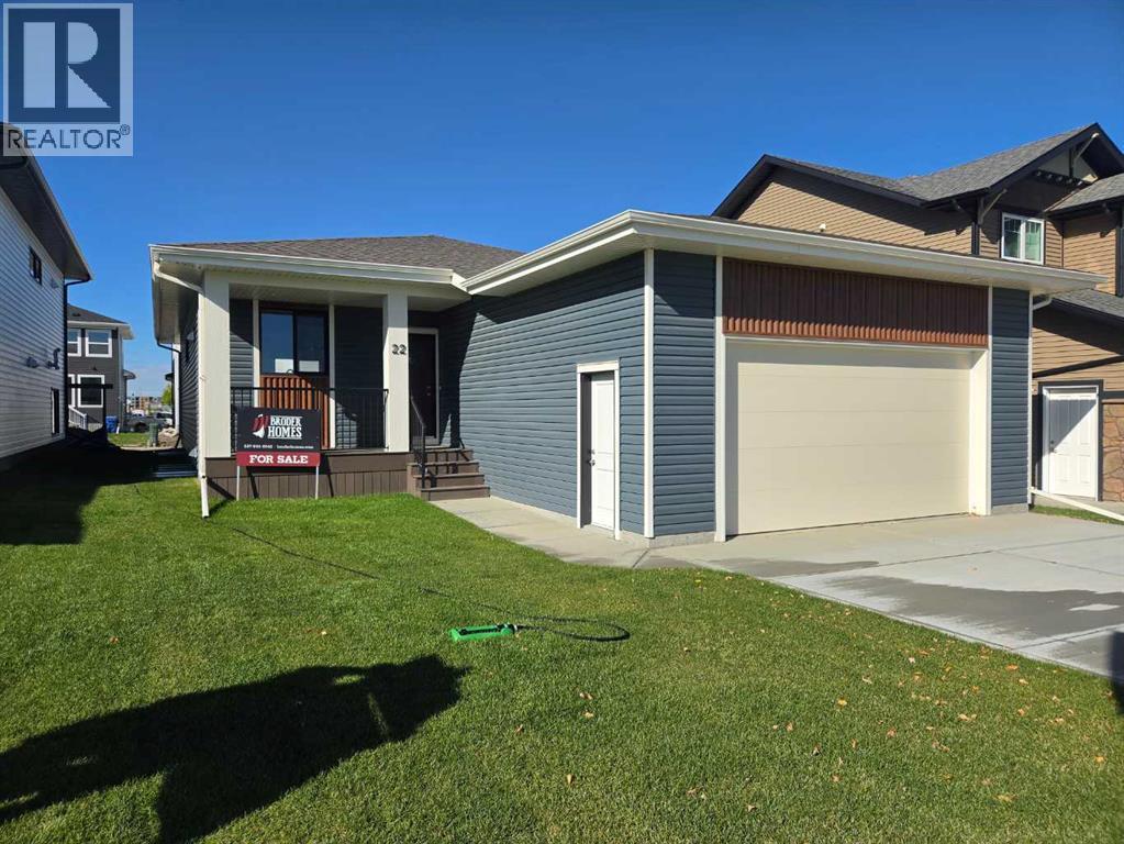 22 Tagish Avenue Property Photo 2