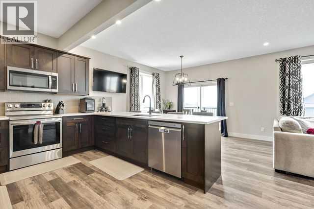 27 Gardner Close Property Photo 6