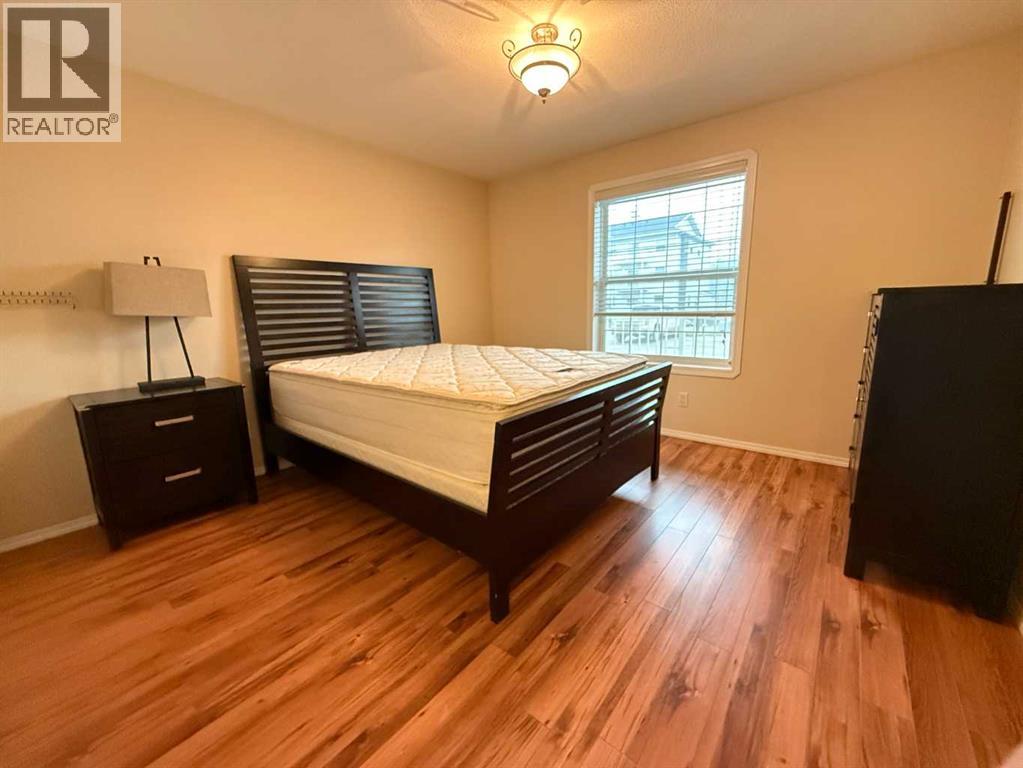 501 3 Street Property Photo 8