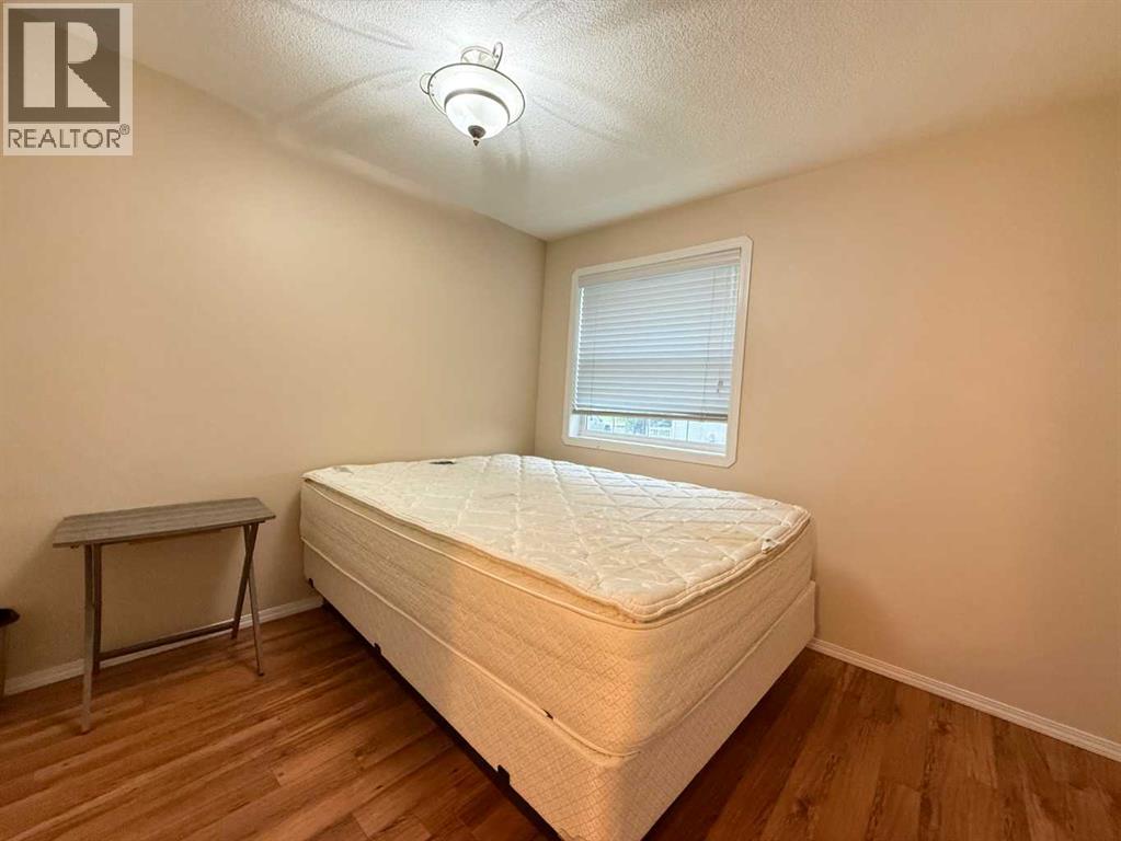 501 3 Street Property Photo 10