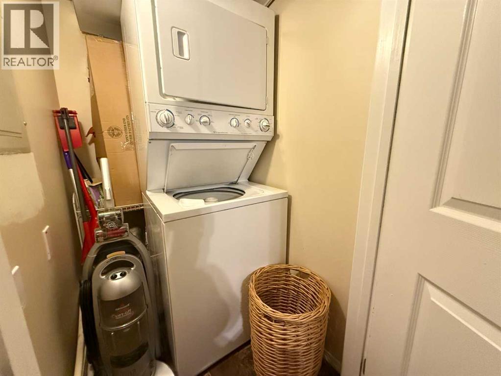 501 3 Street Property Photo 14