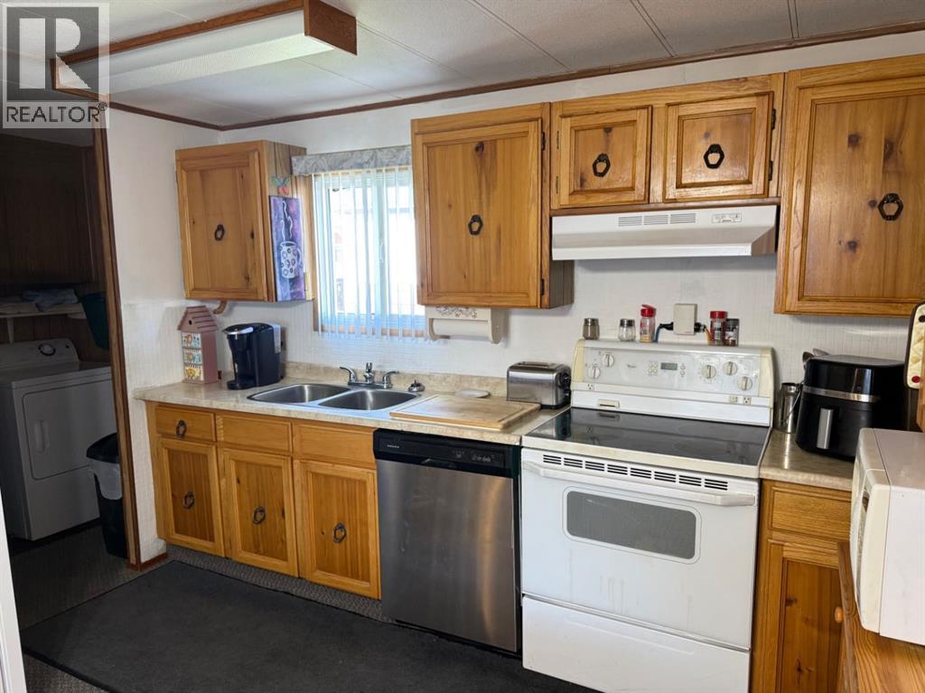 1410 43 Street South Property Photo 10