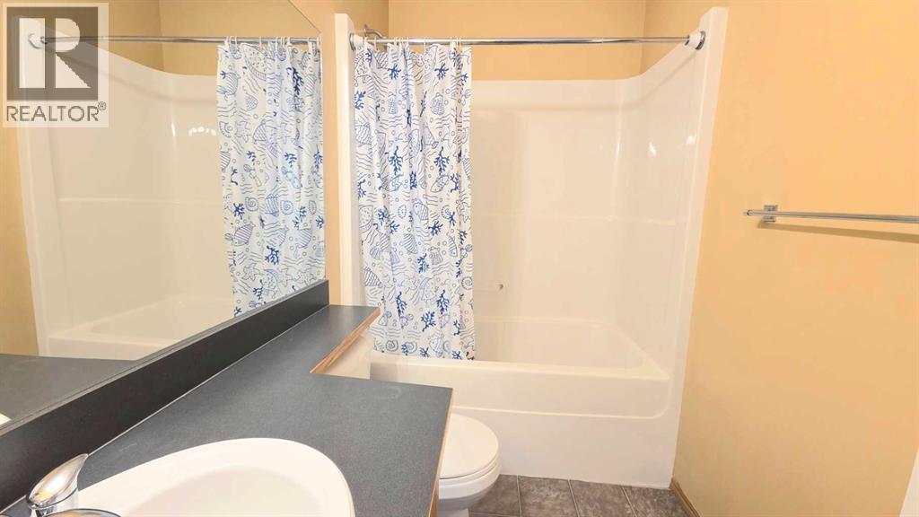 210 Panamount Hill Nw Property Photo 33