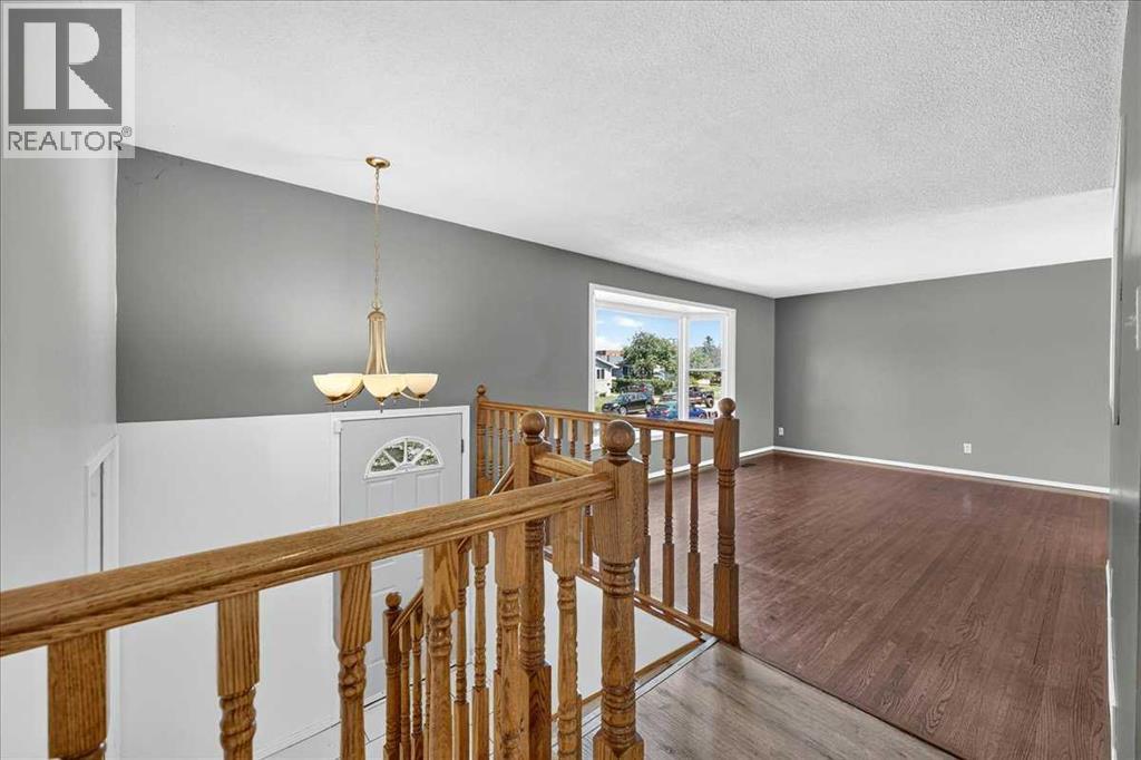 4711 Montana Drive Nw Property Photo 6