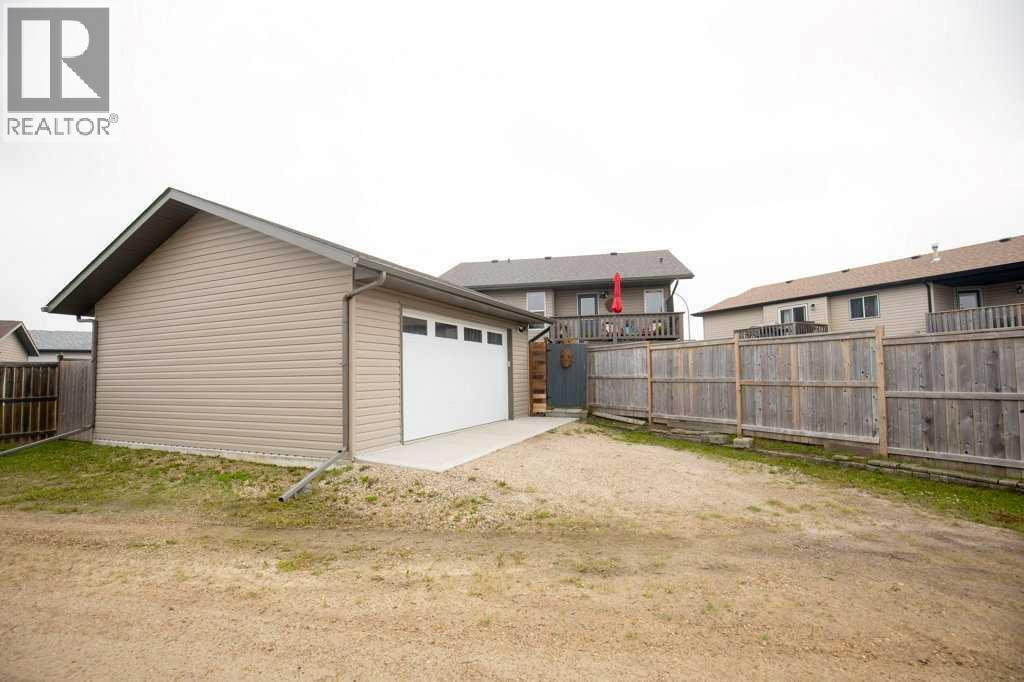 10 Hansen Close Property Photo 13