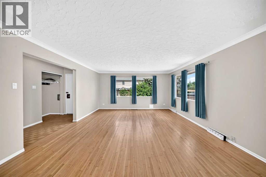 1735 38 Avenue Sw Property Photo 17