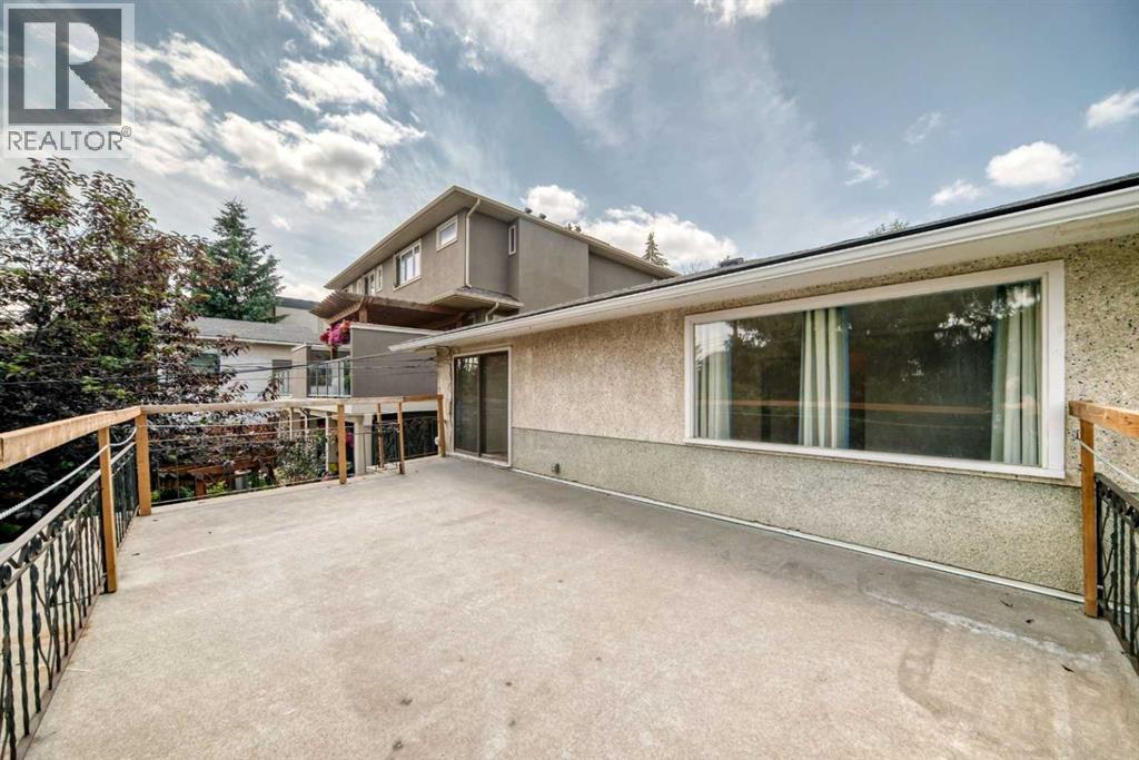 1735 38 Avenue Sw Property Photo 22