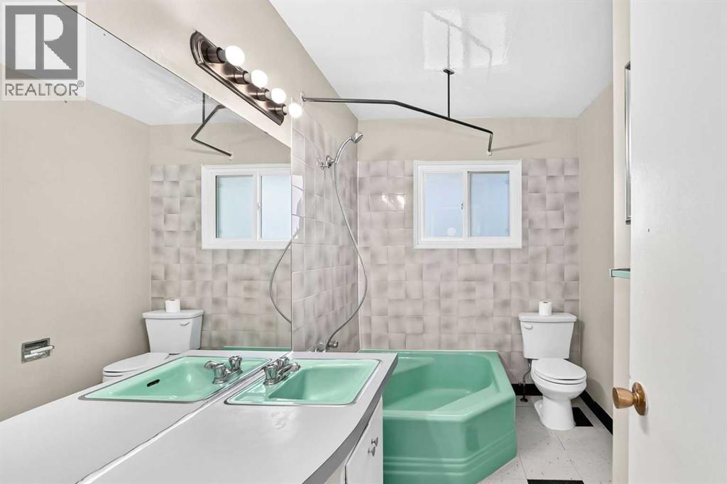 1735 38 Avenue Sw Property Photo 35