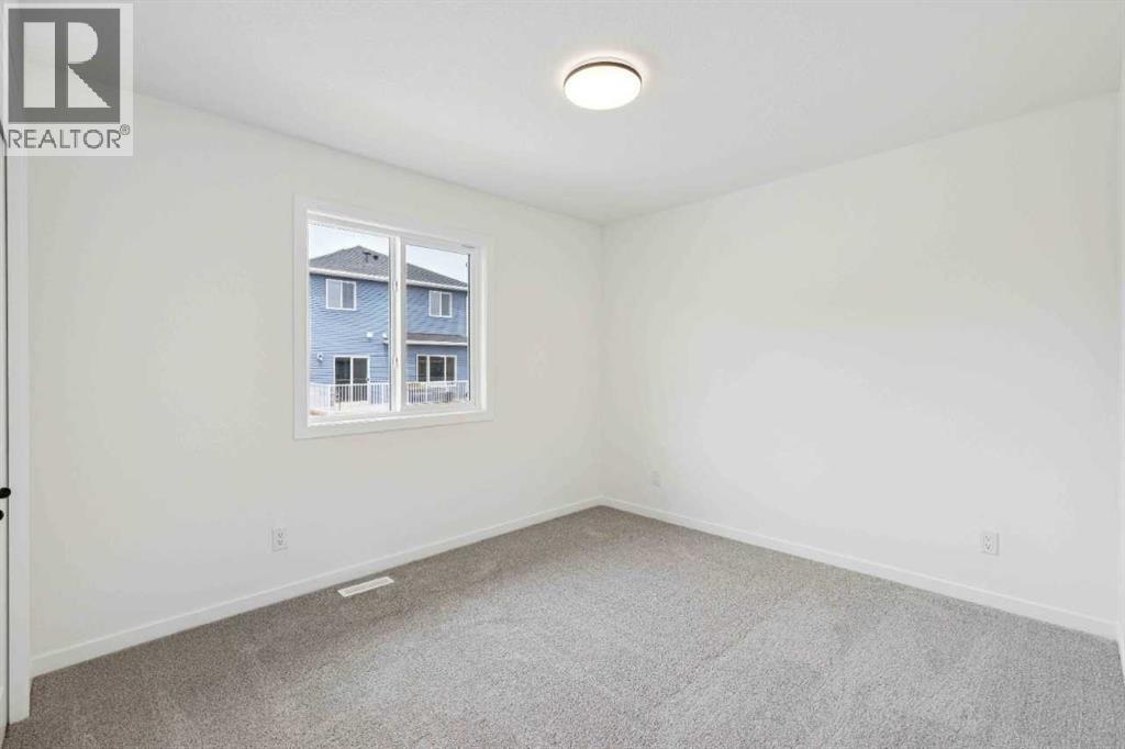 1030 Bayview Crescent Sw Property Photo 23