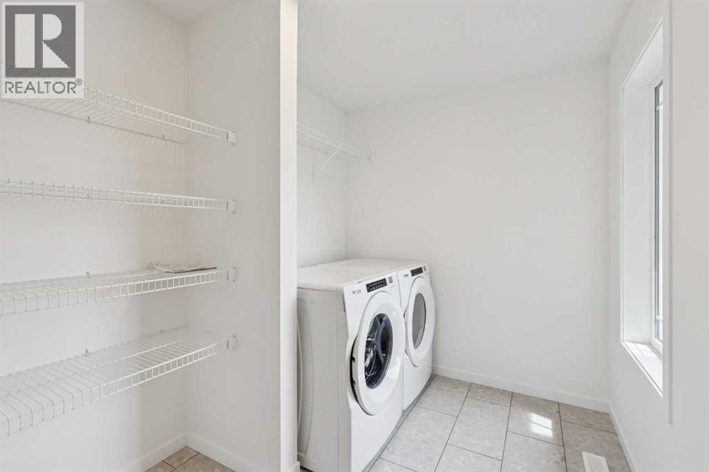 1030 Bayview Crescent Sw Property Photo 29