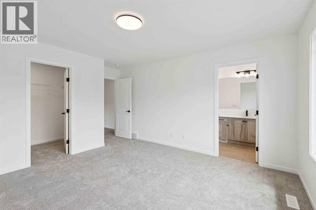 1030 Bayview Crescent Sw Property Photo 32