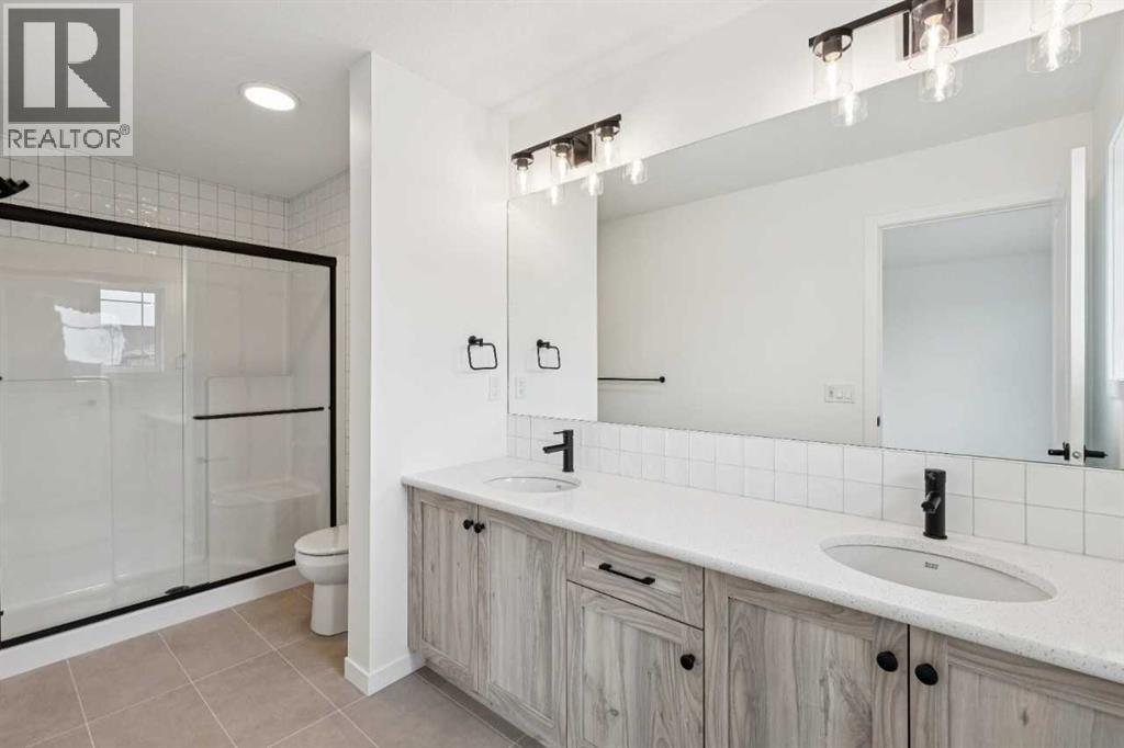 1030 Bayview Crescent Sw Property Photo 33