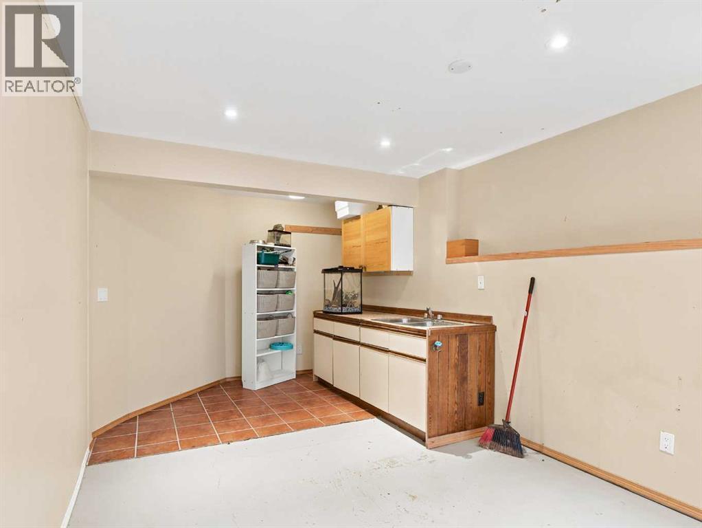 2 Terrace Place Property Photo 33