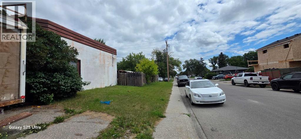 2040 36 Street Se Property Photo 6