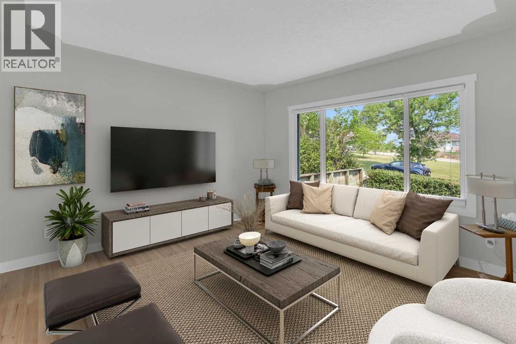 1 Thorncliffe Crescent NW Property Photo 1