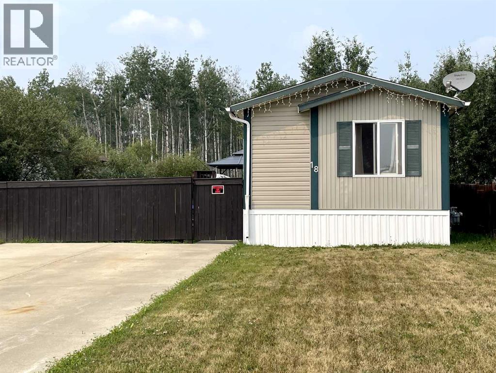 18 Dragonfly Crescent Property Photo 1