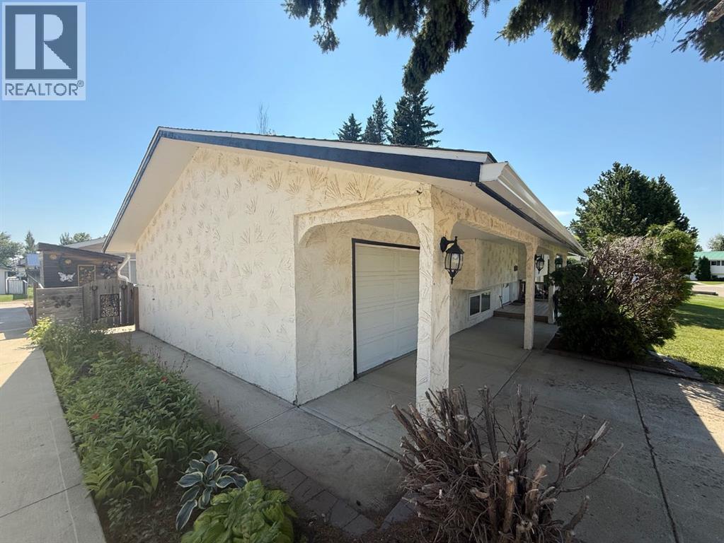 5509 45 Street Property Photo 23