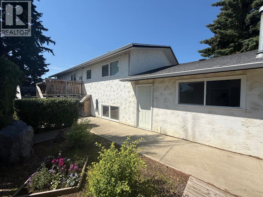 5509 45 Street Property Photo 26