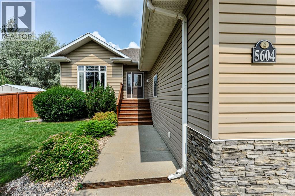 5604 28a Property Photo 3