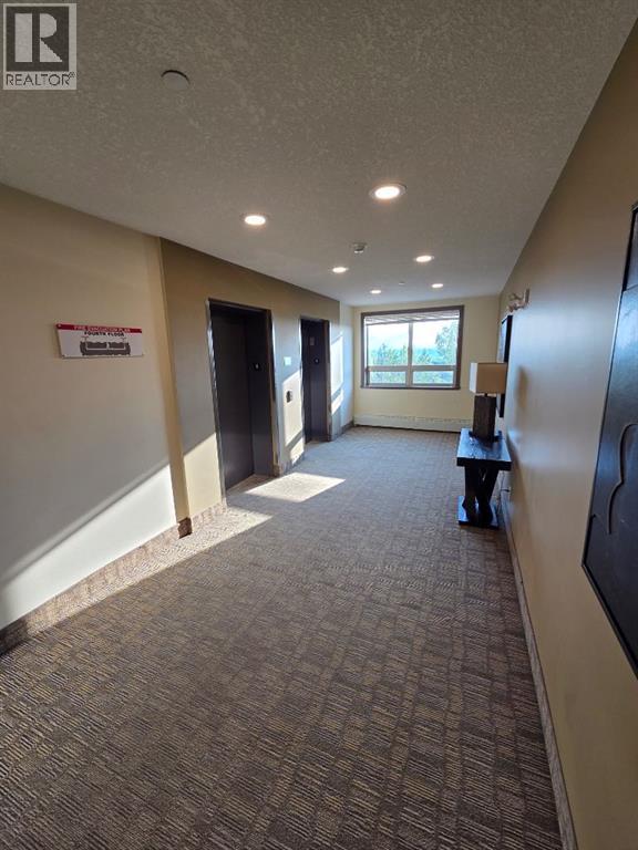 204 Sparrow Hawk Drive Northwest Property Photo 3