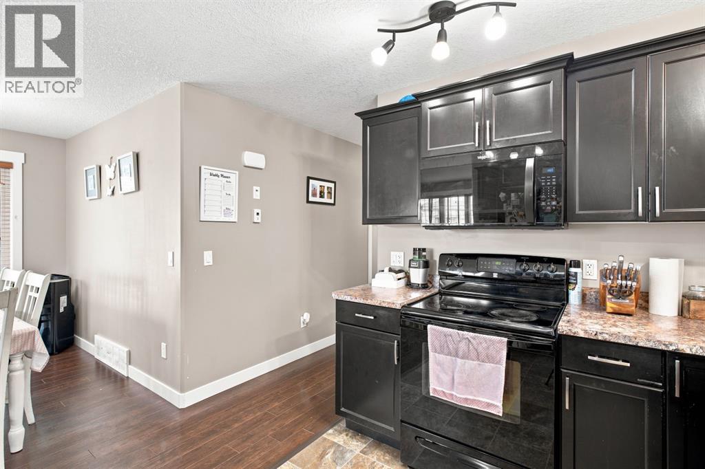 11551 75 Avenue Property Photo 4
