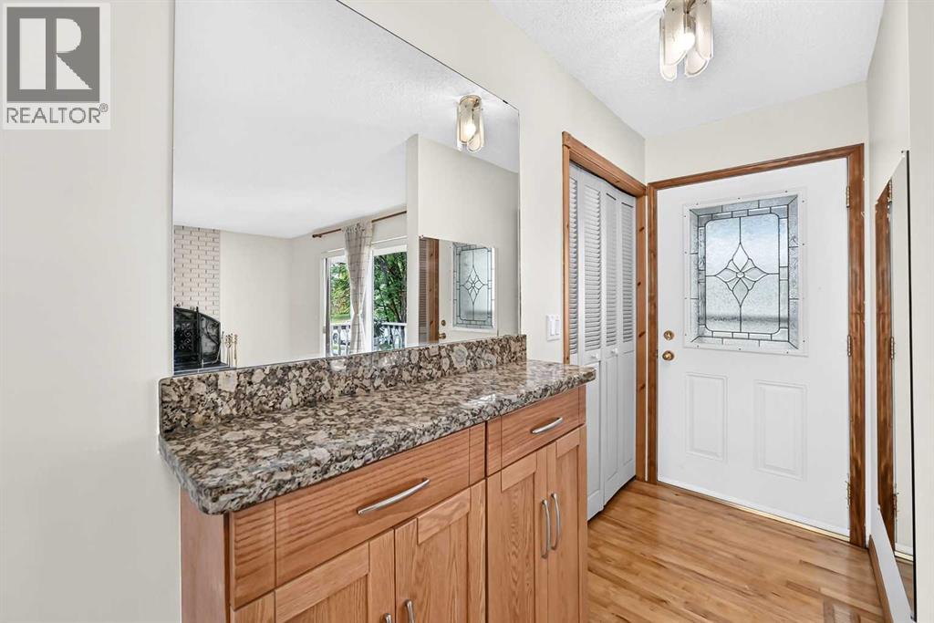 351 Cedarpark Drive Sw Property Photo 4