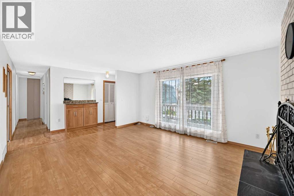 351 Cedarpark Drive Sw Property Photo 5