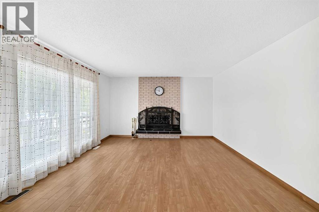 351 Cedarpark Drive Sw Property Photo 6