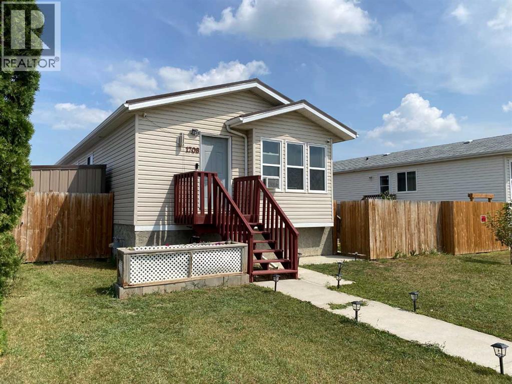 1708 2 Avenue E Property Photo 1