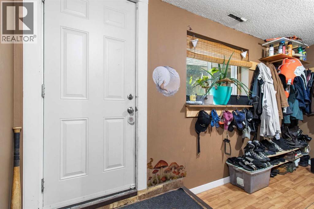 5224 50 Avenue Property Photo 24