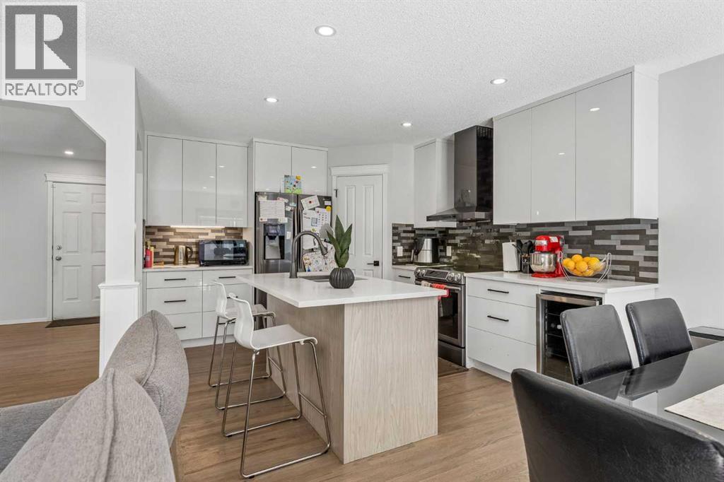 60 Cranfield Park Se Property Photo 6