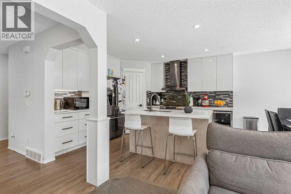 60 Cranfield Park Se Property Photo 7