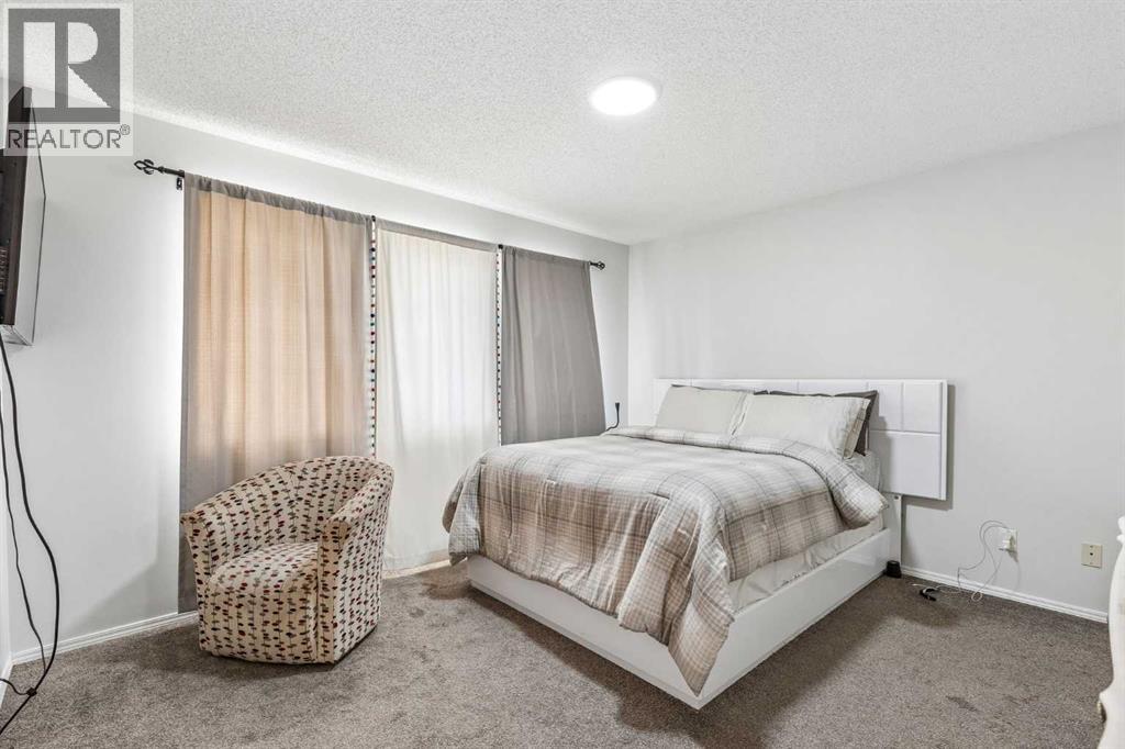 60 Cranfield Park Se Property Photo 17
