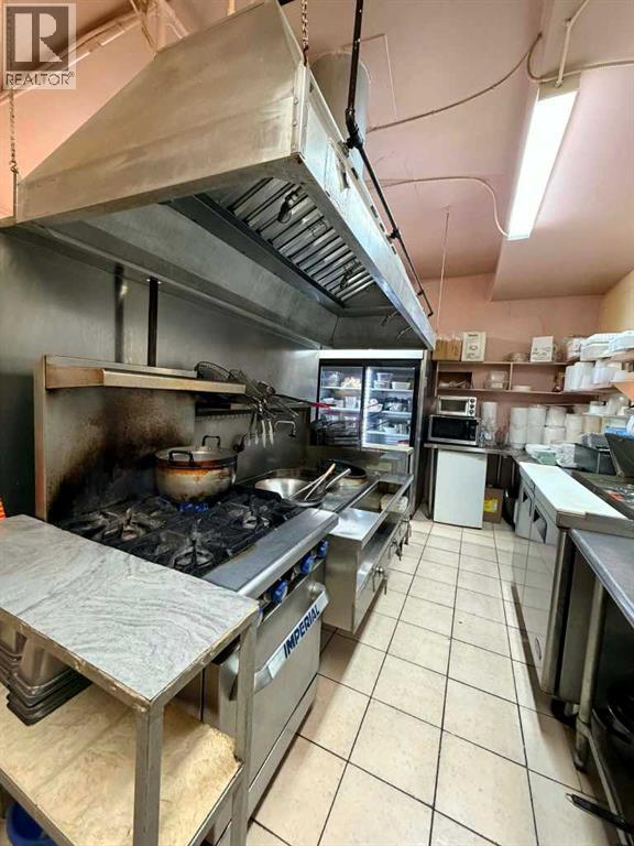 1123 Osler Street Property Photo 6