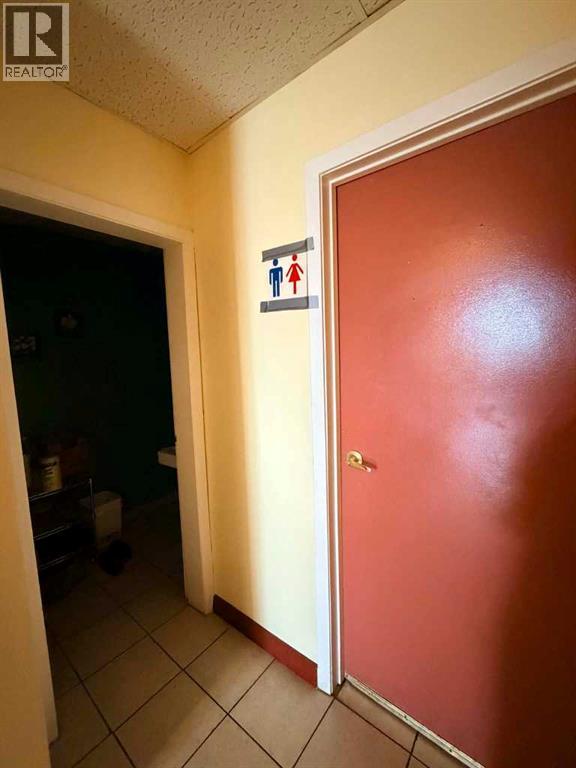 1123 Osler Street Property Photo 12
