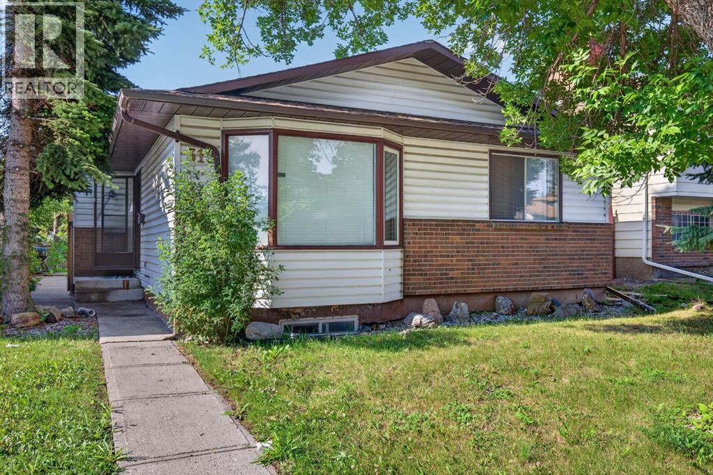 319 Rundlelawn Road Ne Property Photo 1