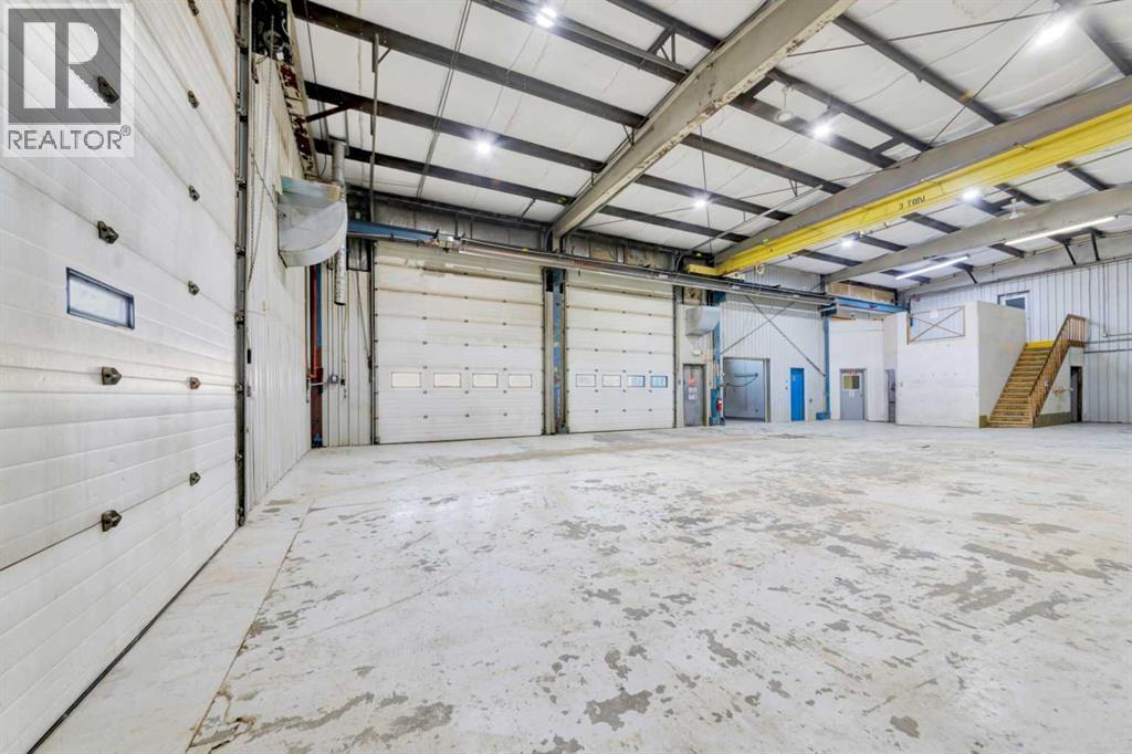 5106 63 Street Property Photo 16